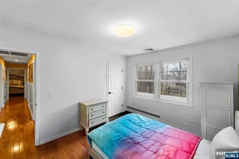 6 Hillsdale Terrace Sussex NJ 07461
