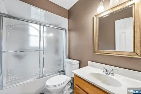 6 Hillsdale Terrace Sussex NJ 07461