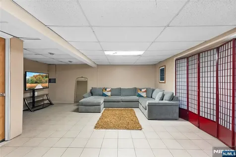 6 Hillsdale Terrace Sussex NJ 07461