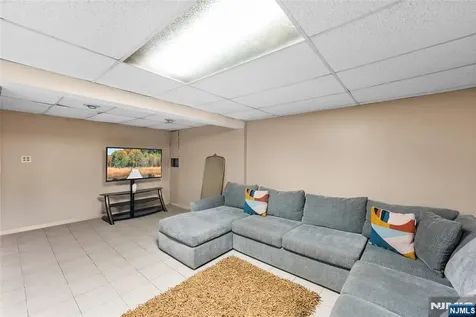 6 Hillsdale Terrace Sussex NJ 07461