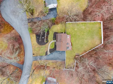 6 Hillsdale Terrace Sussex NJ 07461