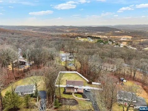 6 Hillsdale Terrace Sussex NJ 07461