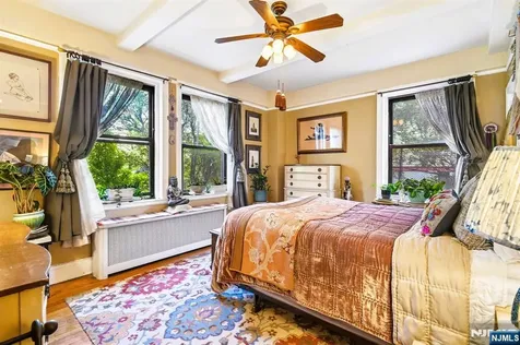 375 Mount Prospect Newark NJ 07104