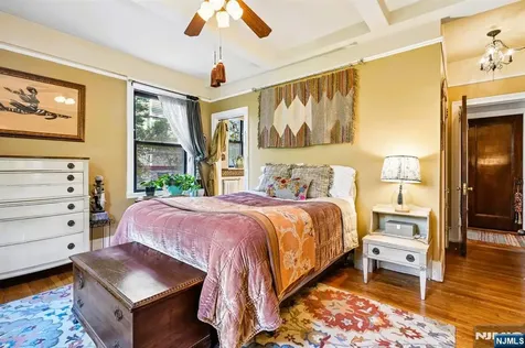 375 Mount Prospect Newark NJ 07104