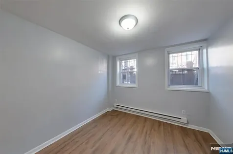 602 N 6th Newark NJ 07107