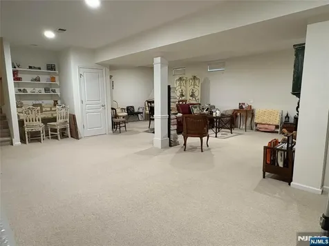 122 White Pine Court Paramus NJ 07652