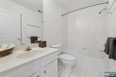 122 White Pine Court Paramus NJ 07652