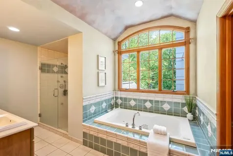 411 Snyder Road Wyckoff NJ 07481