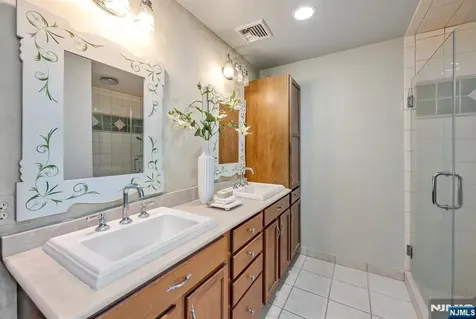 411 Snyder Road Wyckoff NJ 07481