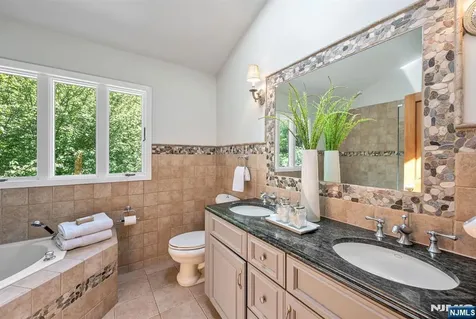 411 Snyder Road Wyckoff NJ 07481