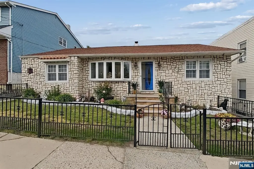 249 Bergen Avenue Kearny NJ 07032