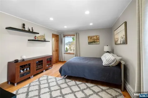 66 Roehrs Drive Wallington NJ 07057