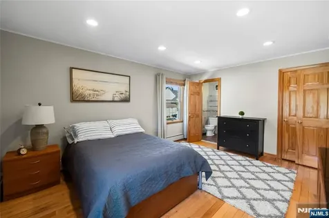 66 Roehrs Drive Wallington NJ 07057