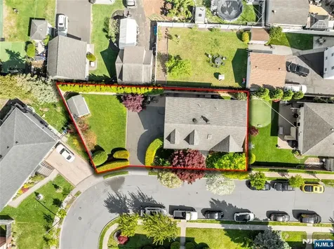 66 Roehrs Drive Wallington NJ 07057