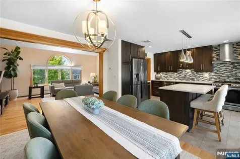 66 Roehrs Drive Wallington NJ 07057