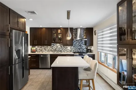 66 Roehrs Drive Wallington NJ 07057