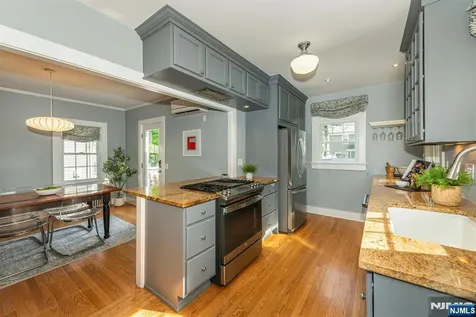 49 Harvard Street Montclair NJ 07042