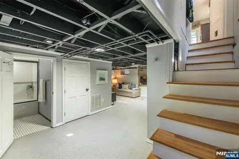 49 Harvard Street Montclair NJ 07042