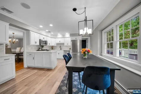 468 Manchester Way Wyckoff NJ 07481
