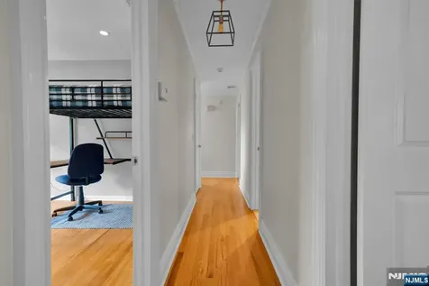 468 Manchester Way Wyckoff NJ 07481