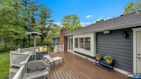 468 Manchester Way Wyckoff NJ 07481