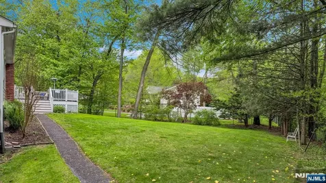 468 Manchester Way Wyckoff NJ 07481