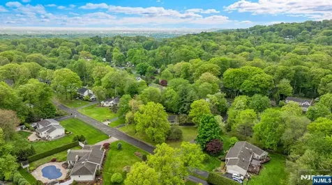 468 Manchester Way Wyckoff NJ 07481