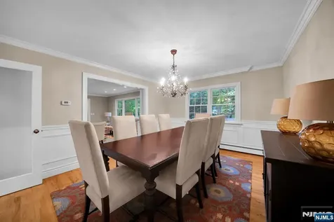 468 Manchester Way Wyckoff NJ 07481