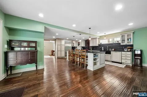 73 The Fairway Cedar Grove NJ 07009