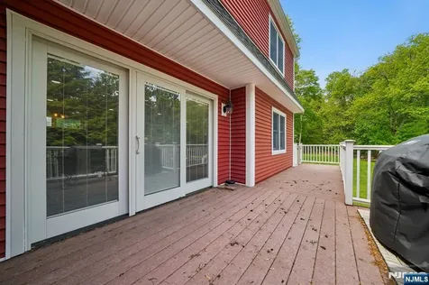 73 The Fairway Cedar Grove NJ 07009