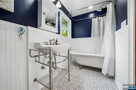 73 The Fairway Cedar Grove NJ 07009