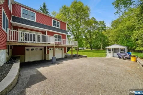 73 The Fairway Cedar Grove NJ 07009