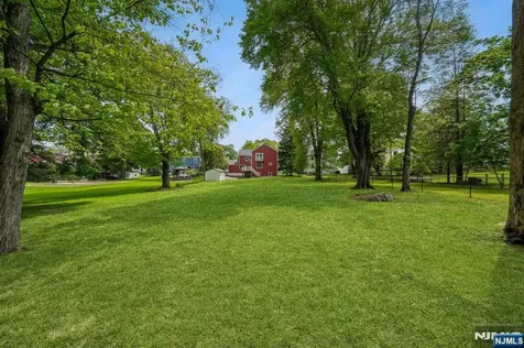 73 The Fairway Cedar Grove NJ 07009