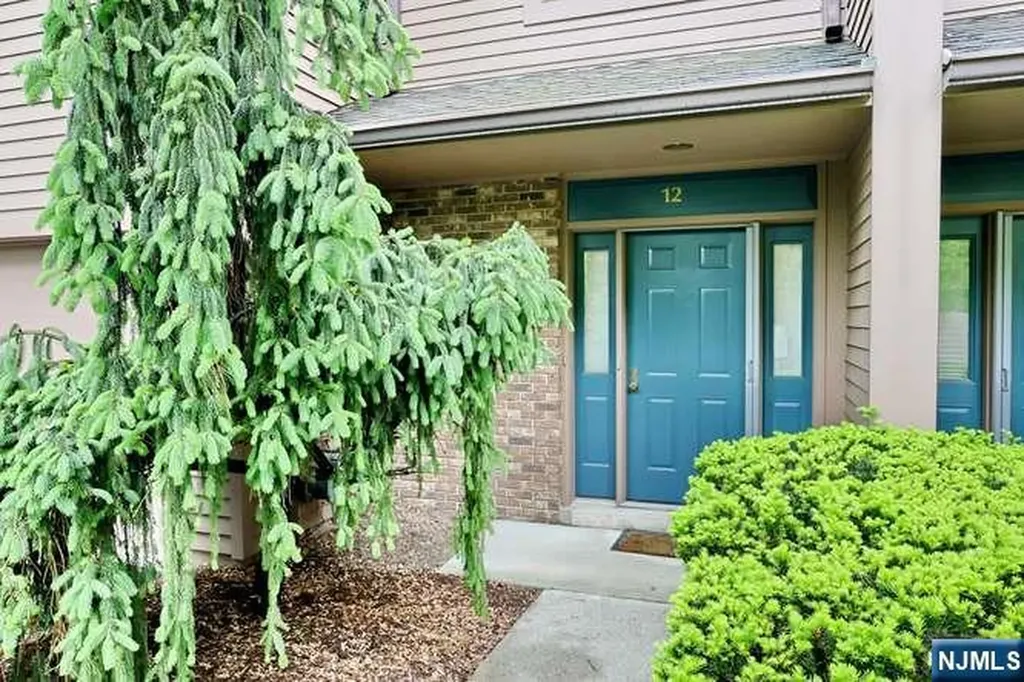 12 Danbury Court Twp Of Washington NJ 07676