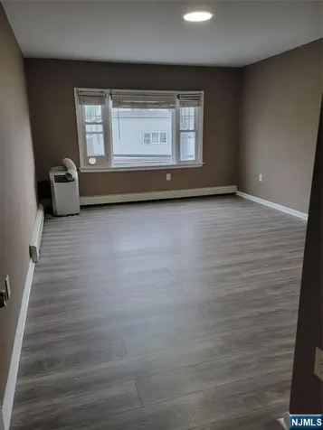 15 Somerset Garfield NJ 07026