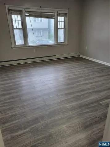 15 Somerset Garfield NJ 07026