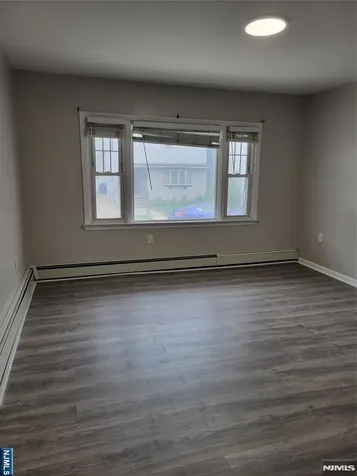 15 Somerset Garfield NJ 07026