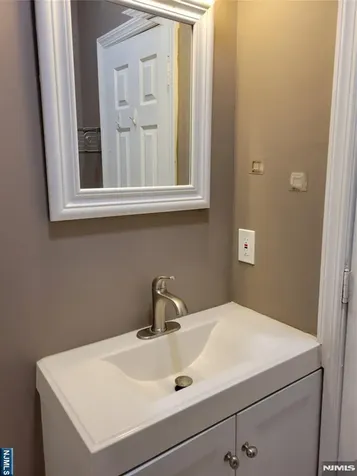 15 Somerset Garfield NJ 07026