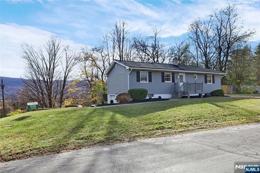 6 Van Buren Avenue Vernon NJ 07462