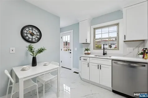 6 Van Buren Avenue Vernon NJ 07462
