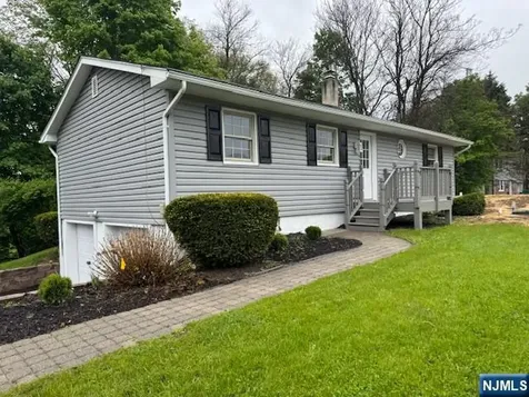 6 Van Buren Avenue Vernon NJ 07462