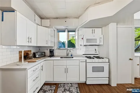 388 Highland Avenue Cliffside Park NJ 07010