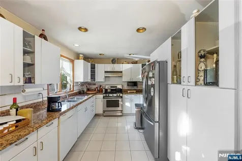 388 Highland Avenue Cliffside Park NJ 07010