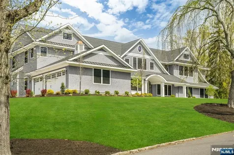 330 Hartshorn Drive Millburn NJ 07078