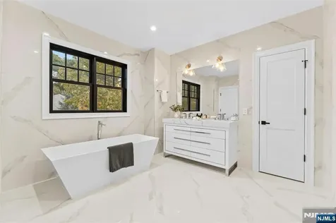 330 Hartshorn Drive Millburn NJ 07078