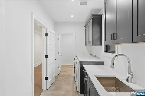 330 Hartshorn Drive Millburn NJ 07078