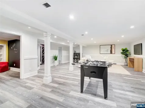 330 Hartshorn Drive Millburn NJ 07078