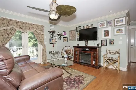 33 Randolph Street Park Ridge NJ 07656