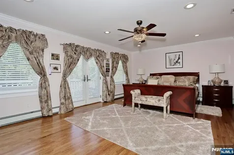 33 Randolph Street Park Ridge NJ 07656