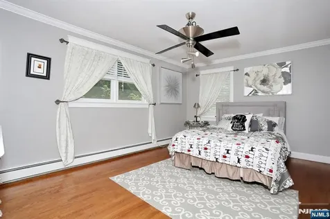 33 Randolph Street Park Ridge NJ 07656